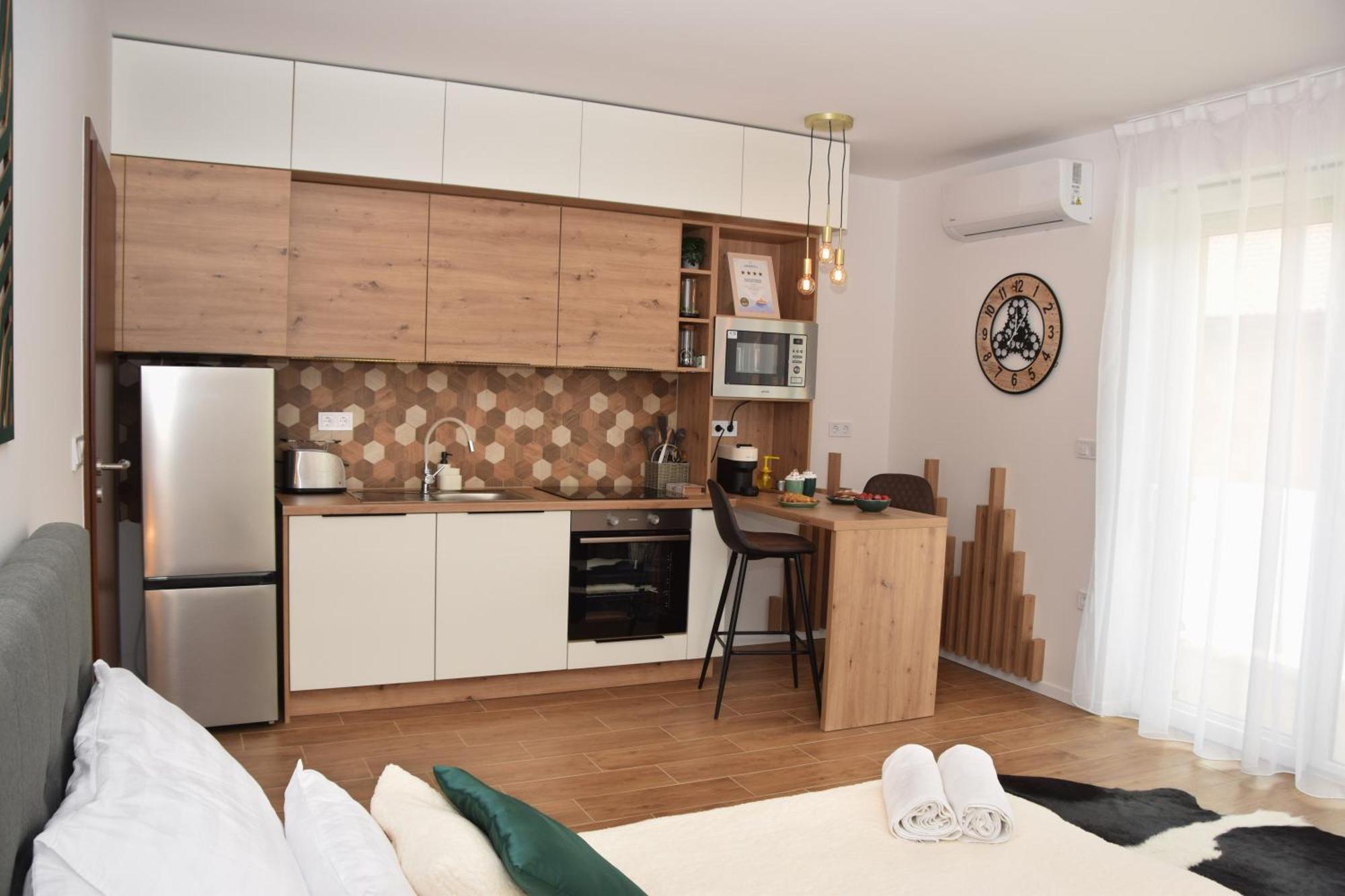 Silentium Premium Apartman シャールヴァール エクステリア 写真
