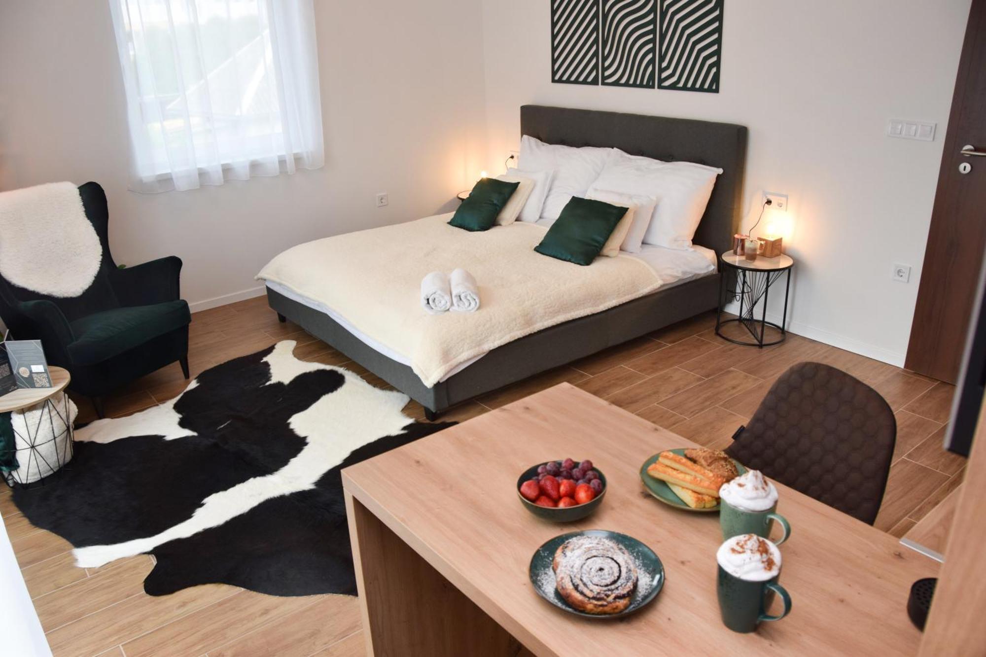 Silentium Premium Apartman シャールヴァール エクステリア 写真